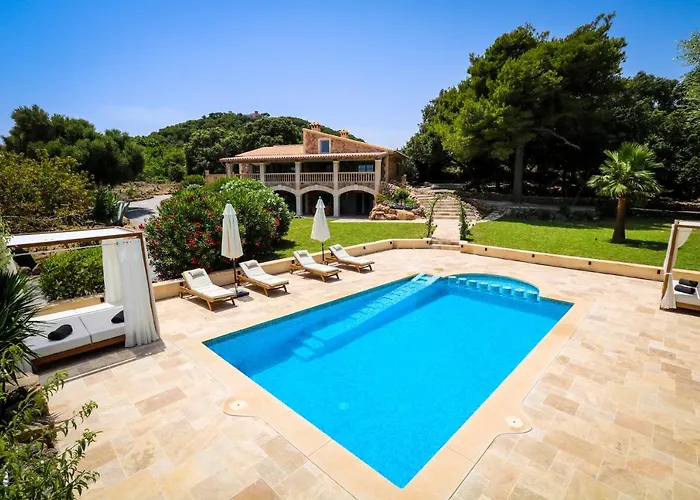 Finca Casa De Leones In Cala Ratjada / Capdepera